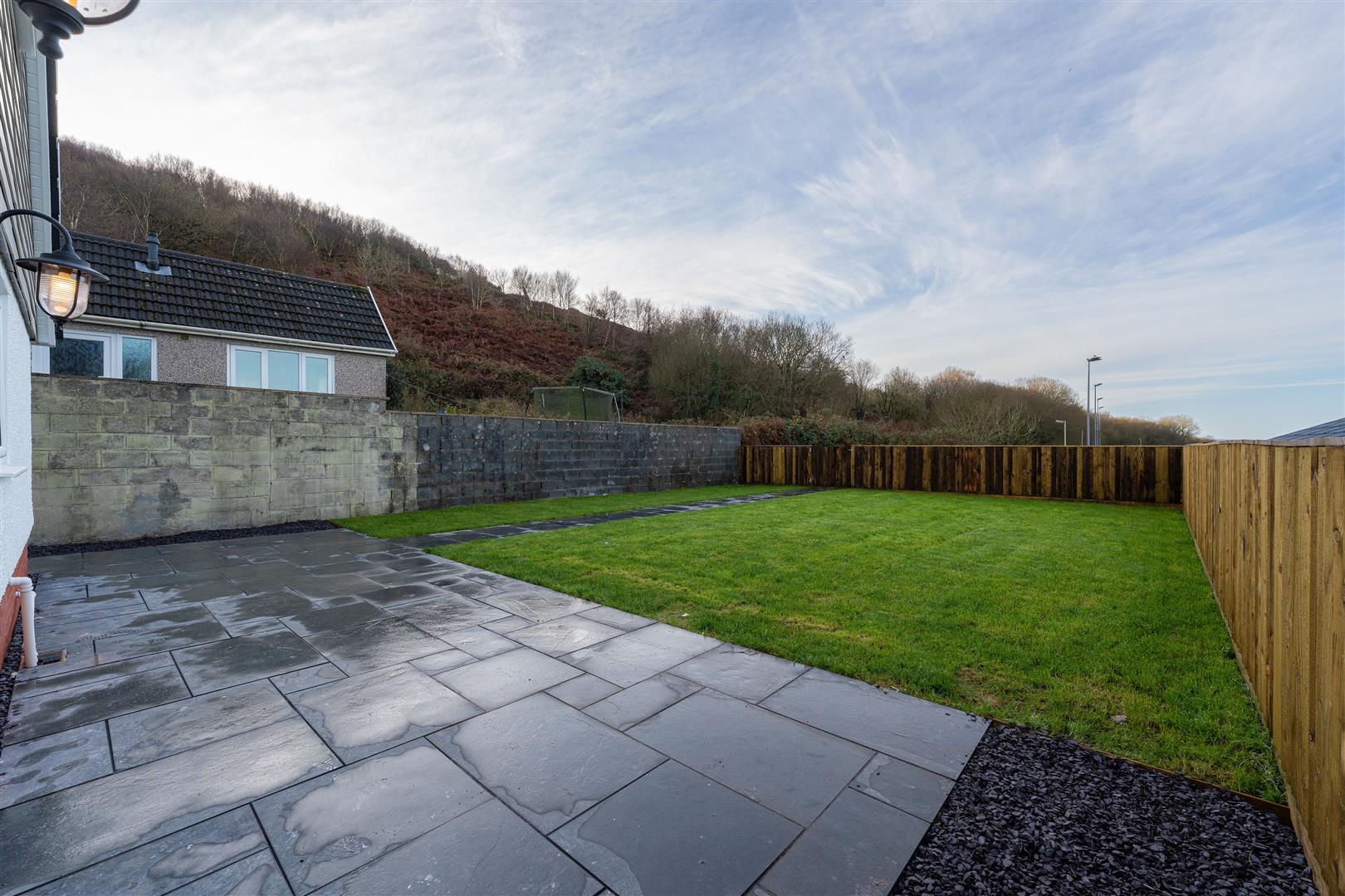 Graig-Y-Coed, Penclawdd, Swansea, SA4 3RL